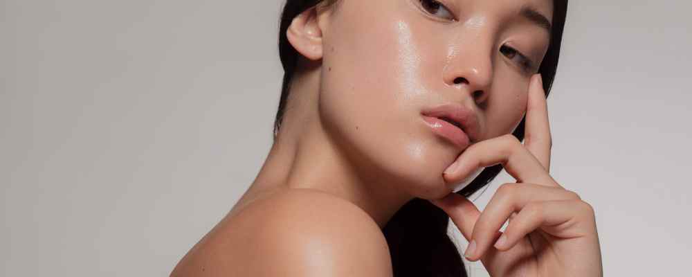 How To Have Glowing Skin Naturally l Aloee Wellness