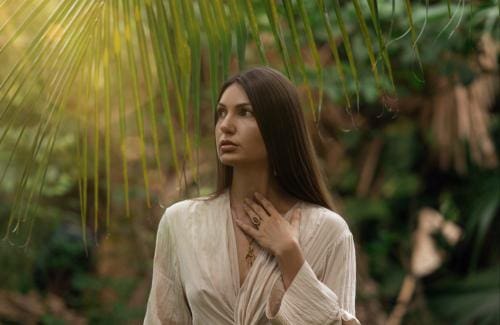 Alla, Energy Healer l Aloee Wellness