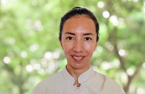 Suzie, Massage Therapist l Aloee Wellness